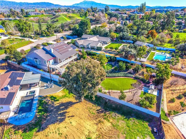 $1,499,900 | 31027 East Sunset Drive North, Redlands, CA 92373