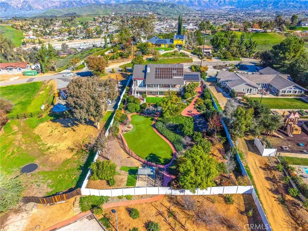 $1,479,900 | 31027 East Sunset Drive North, Redlands, CA 92373