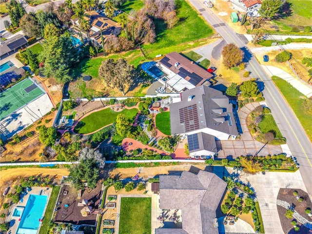 $1,499,900 | 31027 East Sunset Drive North, Redlands, CA 92373