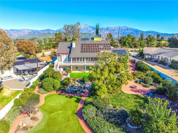 $1,479,900 | 31027 East Sunset Drive North, Redlands, CA 92373