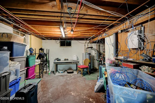 $3,600 | 855 Derry Drive, Toms River, NJ 08753