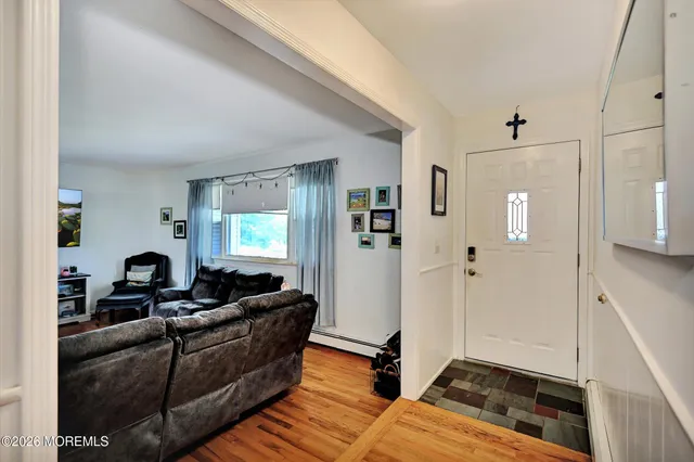 $3,600 | 855 Derry Drive, Toms River, NJ 08753