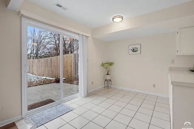 $199,900 | 1711 East 21st Terrace, Lawrence, KS 66046