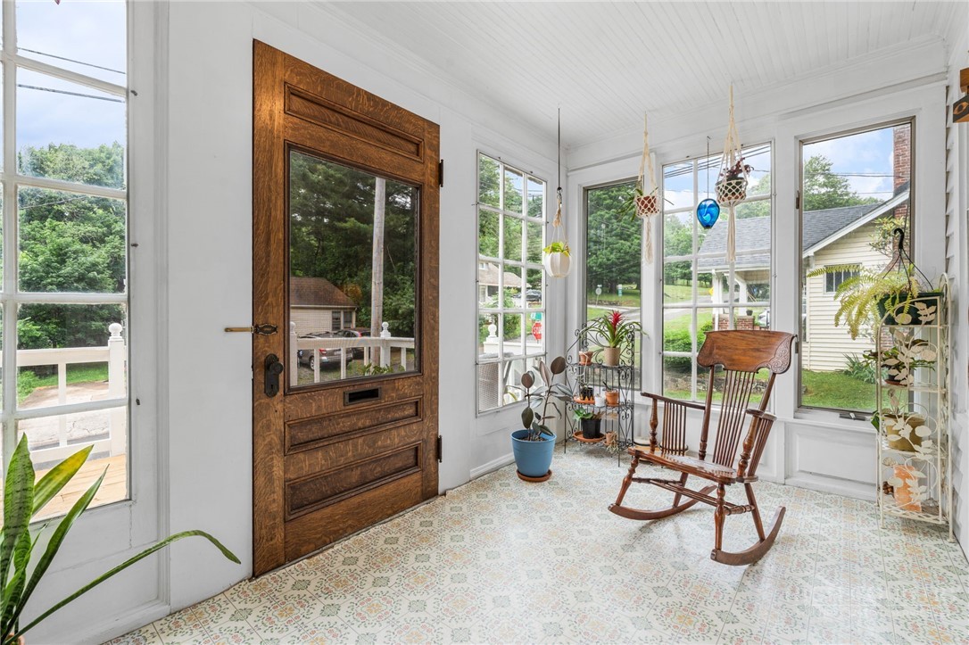 218 Pine Street Boone, NC 28607 - Photo 2 of 49