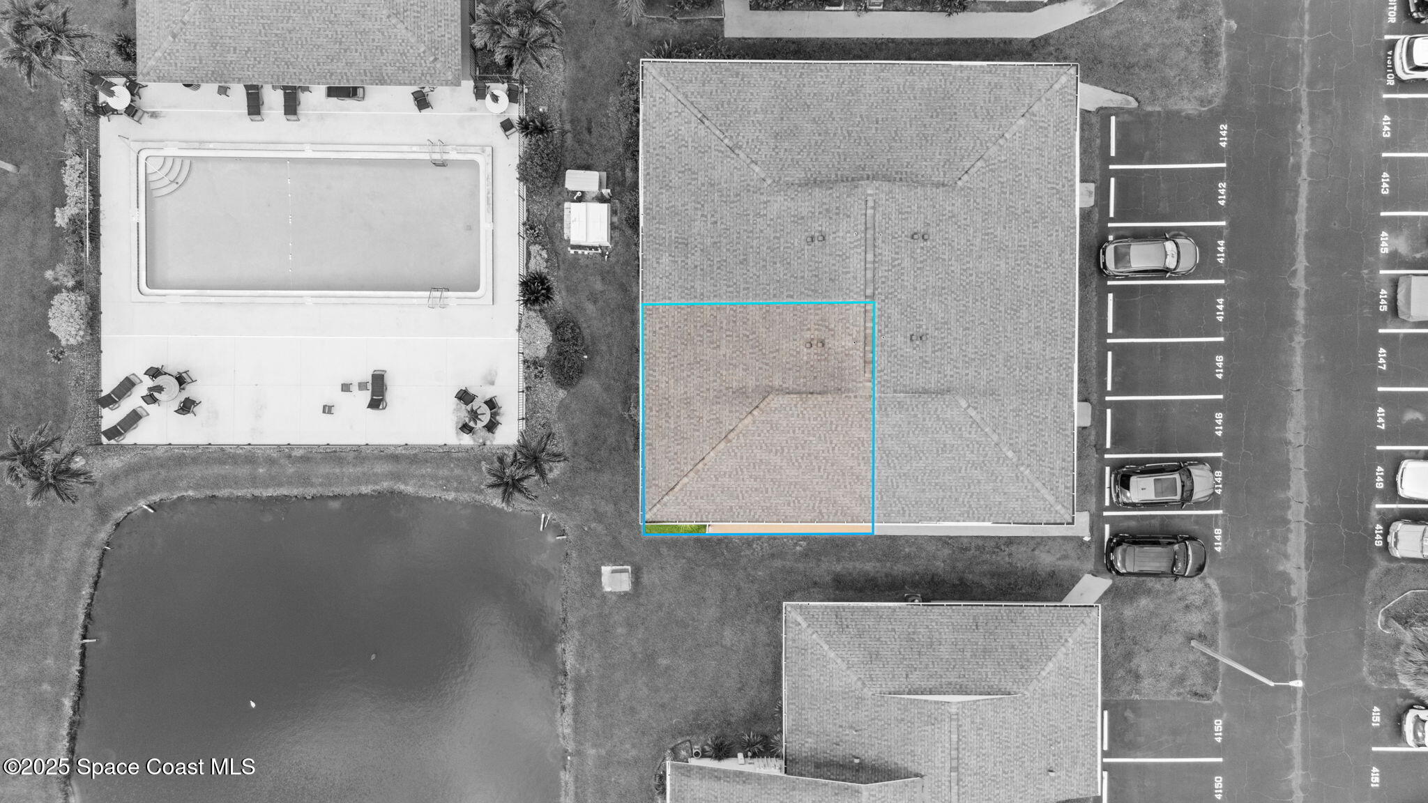 4148 Prime Avenue, Unit 1504 Rockledge, FL 32955 - Photo 3 of 30 a bathroom with a bathtub and a shower