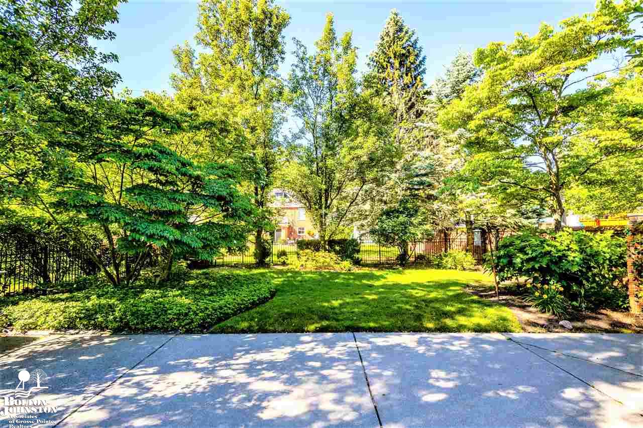 133 Merriweather Road Grosse Pointe Farms, MI 48236 - Photo 51 of 65