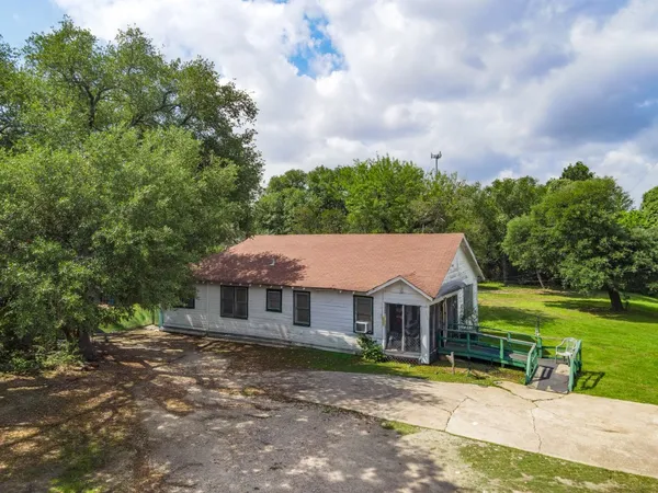 $600,000 | 3715 High Street, Bryan, TX 77808