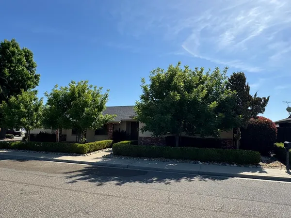 $459,000 | 2300 Drew Avenue, Turlock, CA 95382