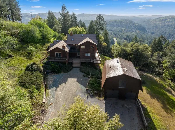$599,000 | 3000 Espina Loma Drive, Camino, CA 95709