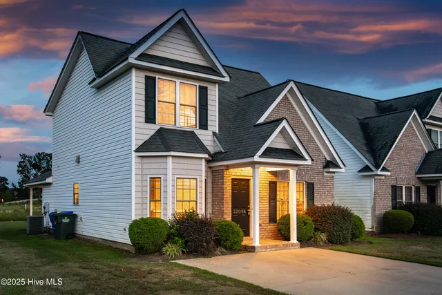 $1,750 | 2209 Remington Court, Unit A, Greenville, NC 27834