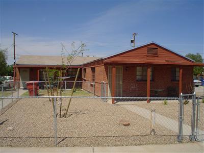 4635 East Montecito Street Tucson, AZ 85711 - Photo 1 of 6