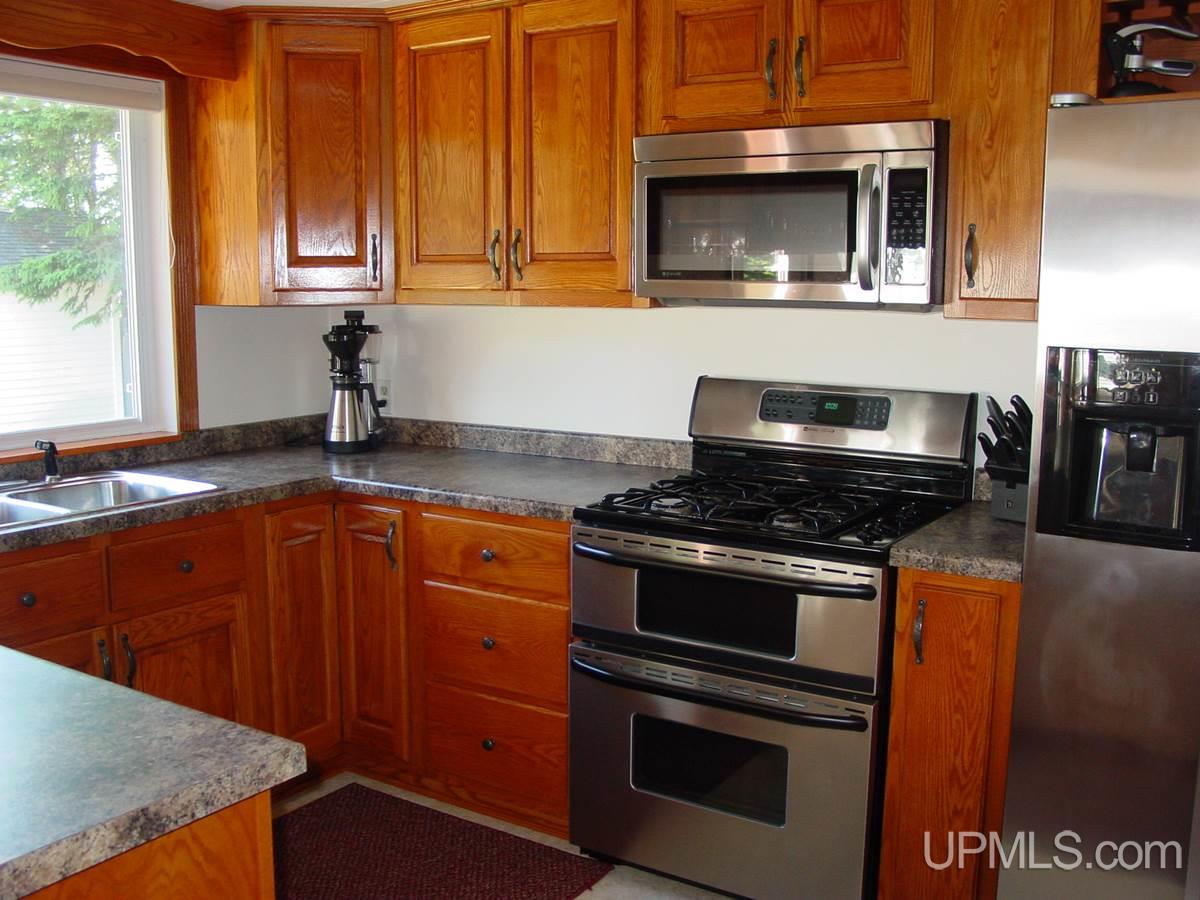 814 West Gulliver Lake Road Gulliver, MI 49840 - Photo 19 of 26