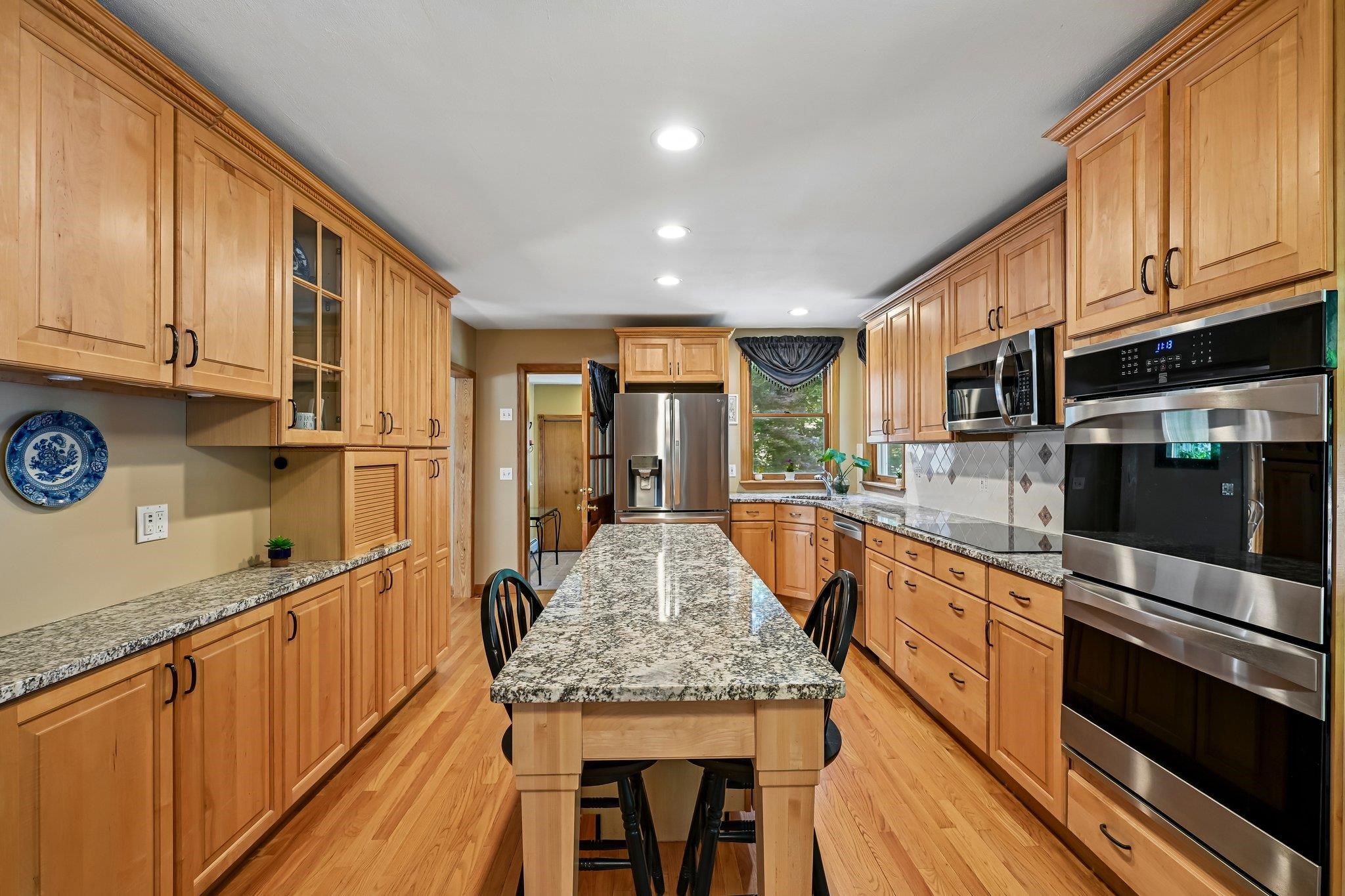 76 Holts Point Road Hampstead, NH 03841 - Photo 19 of 56