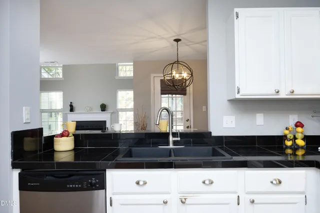 $280,000 | 103 Sir Richard Lane, Chapel Hill, NC 27517