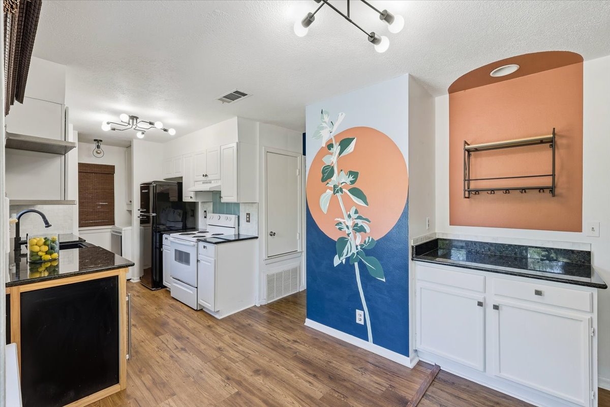 4902 Duval Road, Unit R2 Austin, TX 78727 - Photo 10 of 24 Gallery Image 10