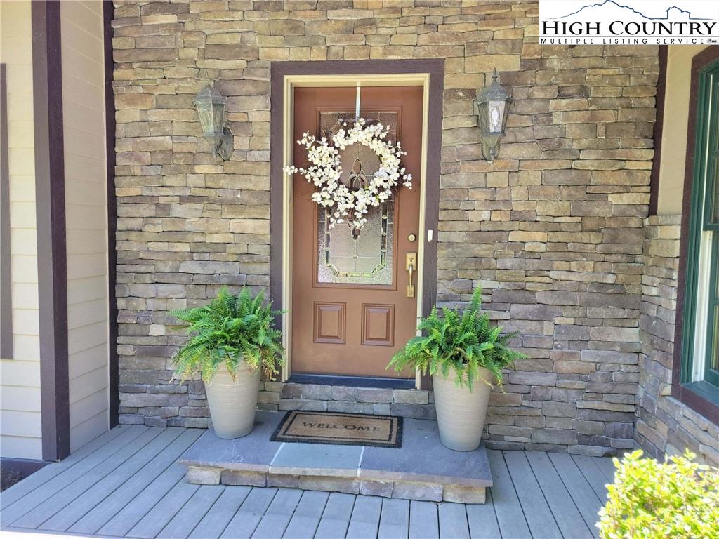 686 Stadium Drive Boone, NC 28607 - Photo 3 of 37 Gallery Image 3