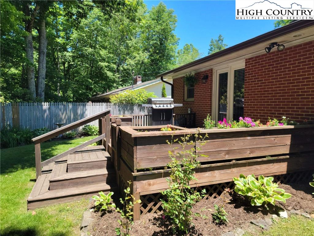 686 Stadium Drive Boone, NC 28607 - Photo 32 of 37 Gallery Image 32