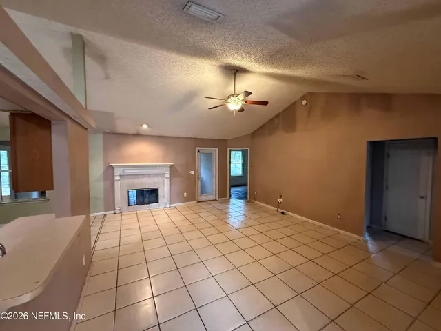 $184,900 | 8319 Springtree Road, Jacksonville, FL 32210