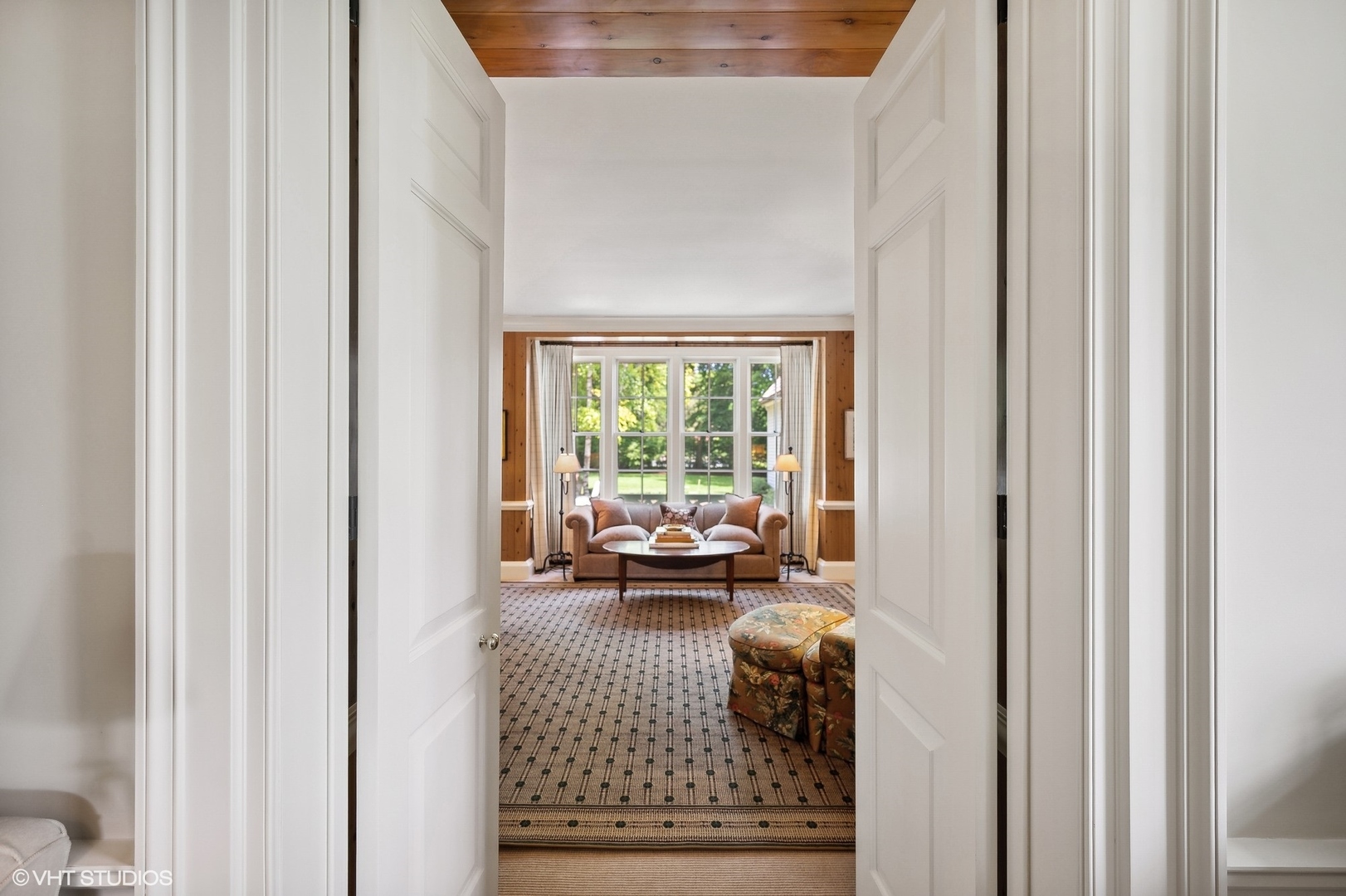 25 Indian Hill Road Winnetka, IL 60093 - Photo 53 of 84 a dining room with furniture and window
