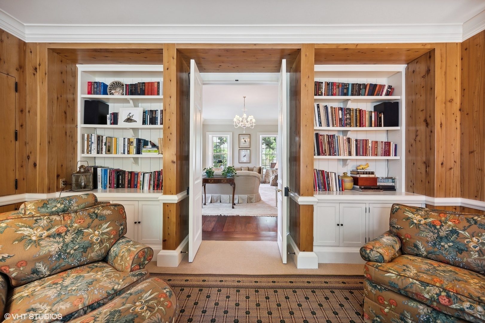 25 Indian Hill Road Winnetka, IL 60093 - Photo 55 of 84 a living room with furniture
