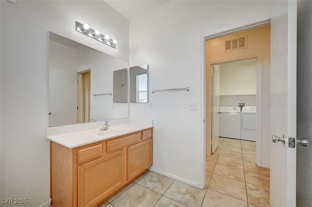 $1,175 | 4437 Dover Straight Street, Unit 208, Las Vegas, NV 89115