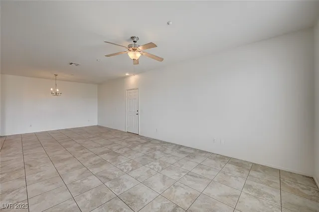 $1,175 | 4437 Dover Straight Street, Unit 208, Las Vegas, NV 89115