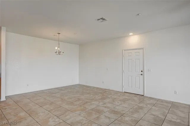 $1,175 | 4437 Dover Straight Street, Unit 208, Las Vegas, NV 89115