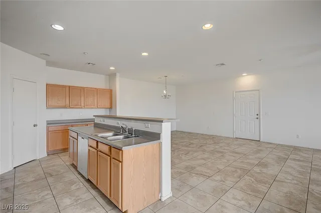 $1,175 | 4437 Dover Straight Street, Unit 208, Las Vegas, NV 89115