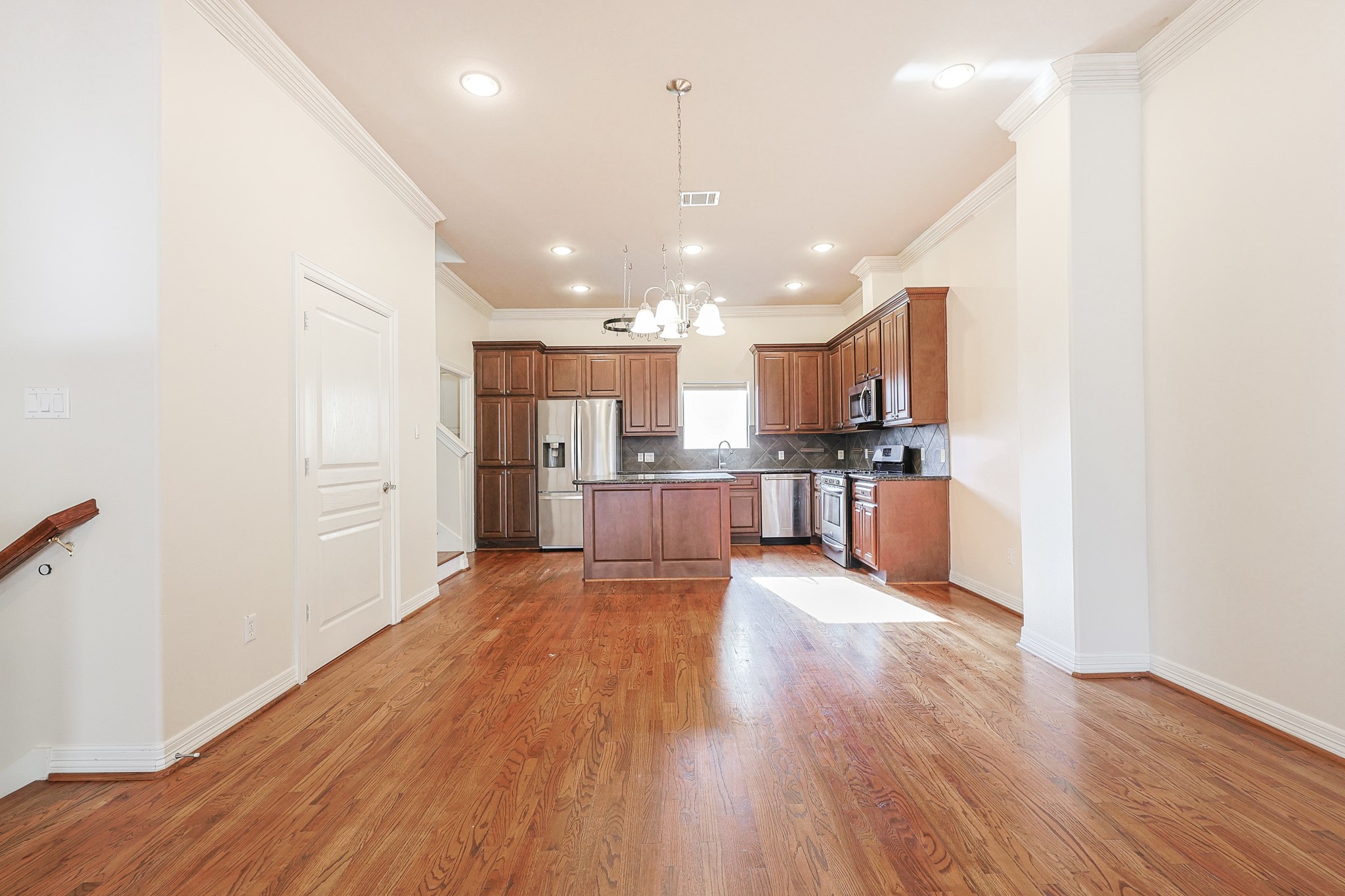 2540 Prospect Street, Unit C Houston, TX 77004 - Photo 8 of 31 a view of kitchen with wooden floor