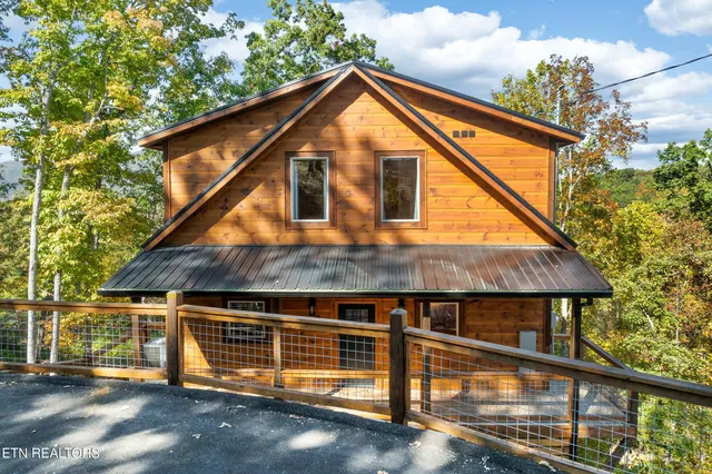 $1,100,000 | 2876 Pine Haven Drive, Sevierville, TN 37862
