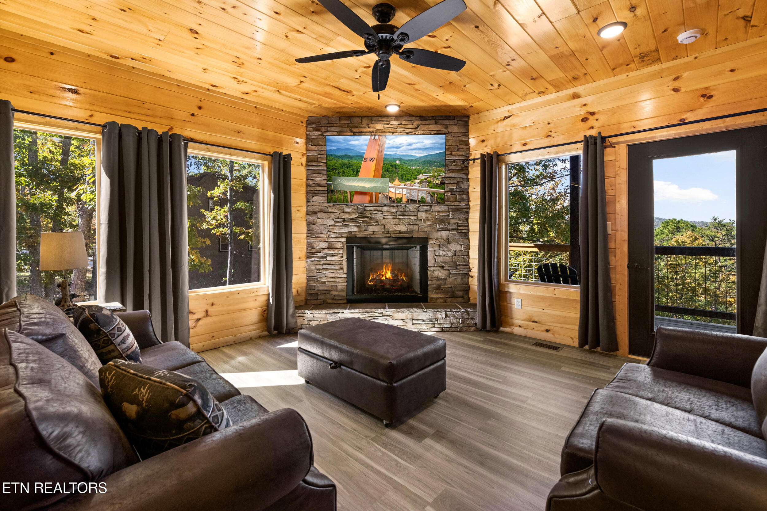 2876 Pine Haven Drive Sevierville, TN 37862 - Photo 7 of 59 2876 pine haven dr-07