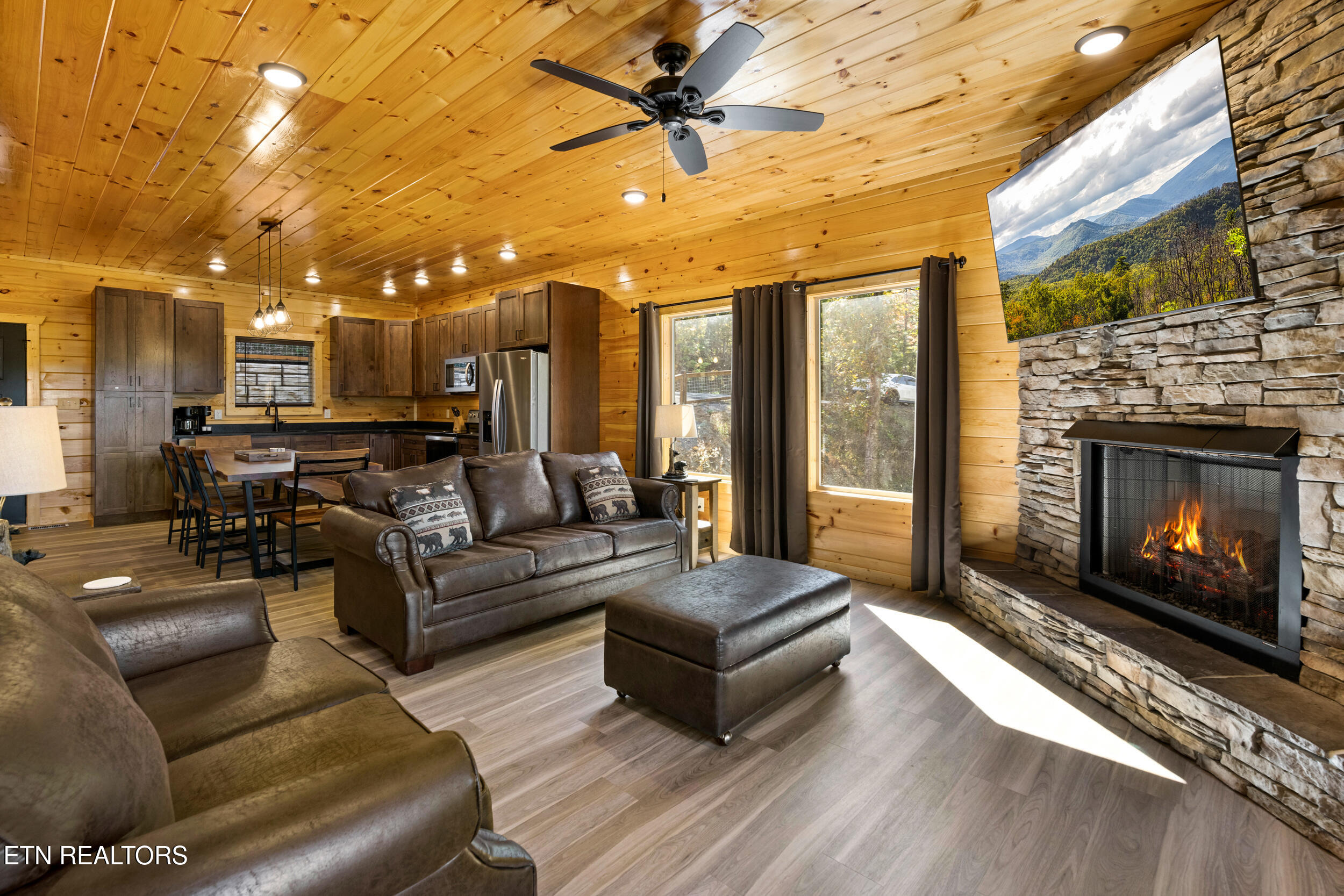 2876 Pine Haven Drive Sevierville, TN 37862 - Photo 8 of 59 2876 pine haven dr-08