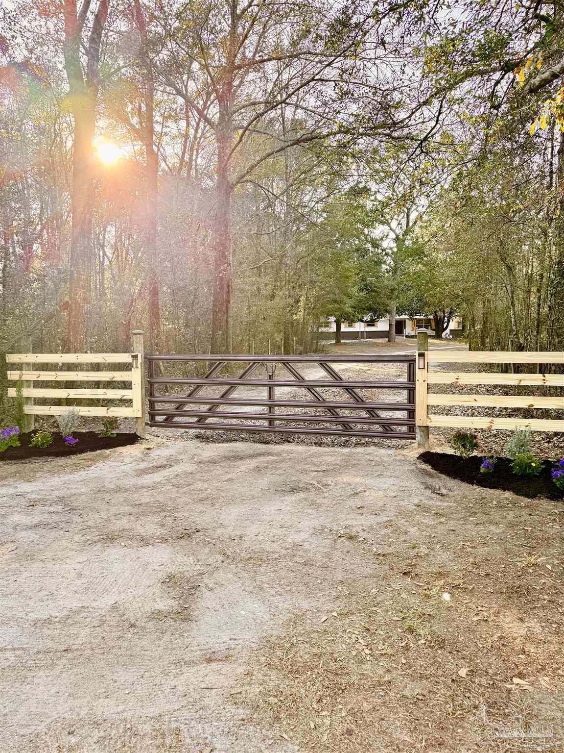 9481 Bridlewood Road Pensacola, FL 32526 - Photo 45 of 45 a view of outdoor space and yard