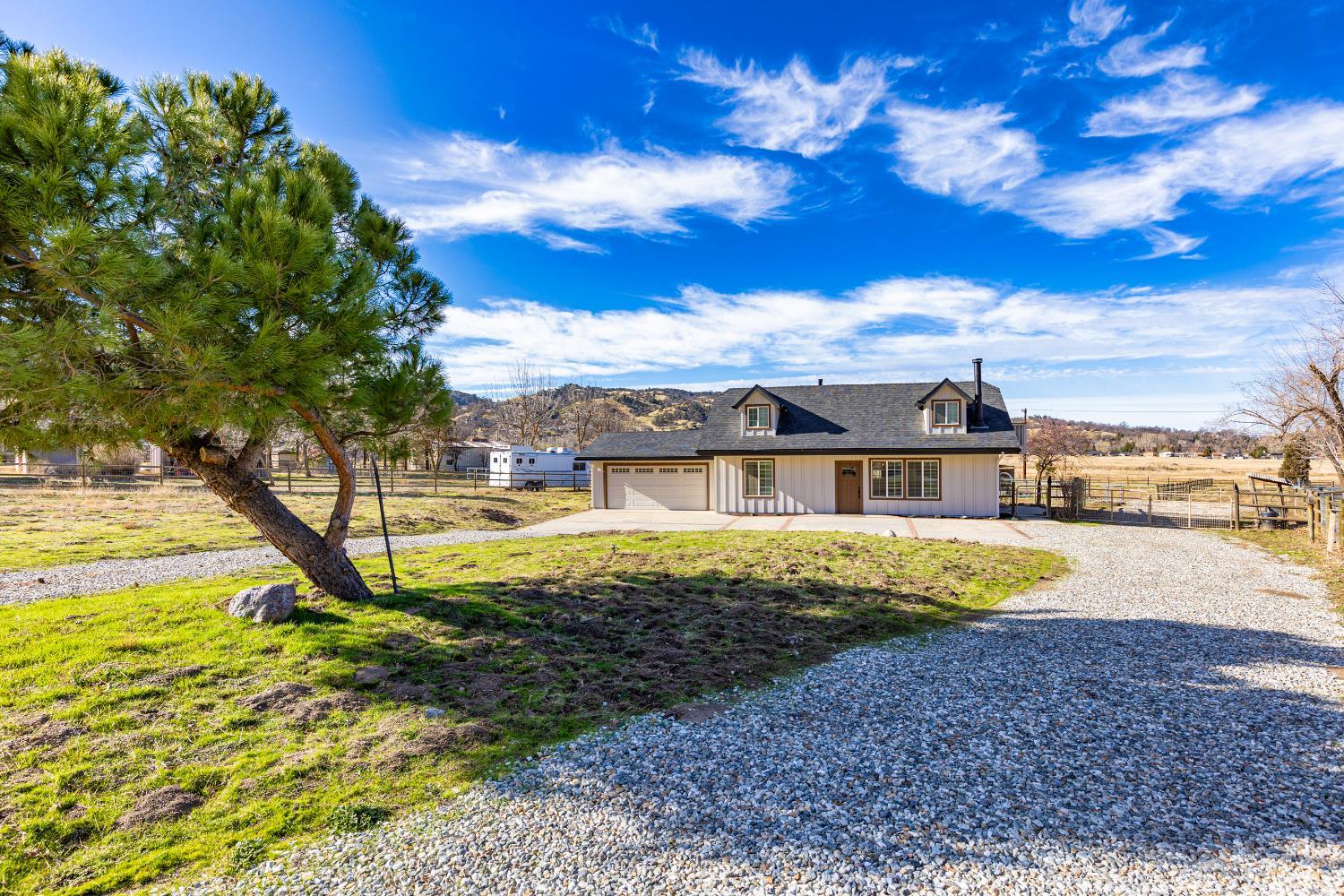 23001 Homestead Way Tehachapi, CA 93561 - Photo 1 of 45 Gallery Image 1