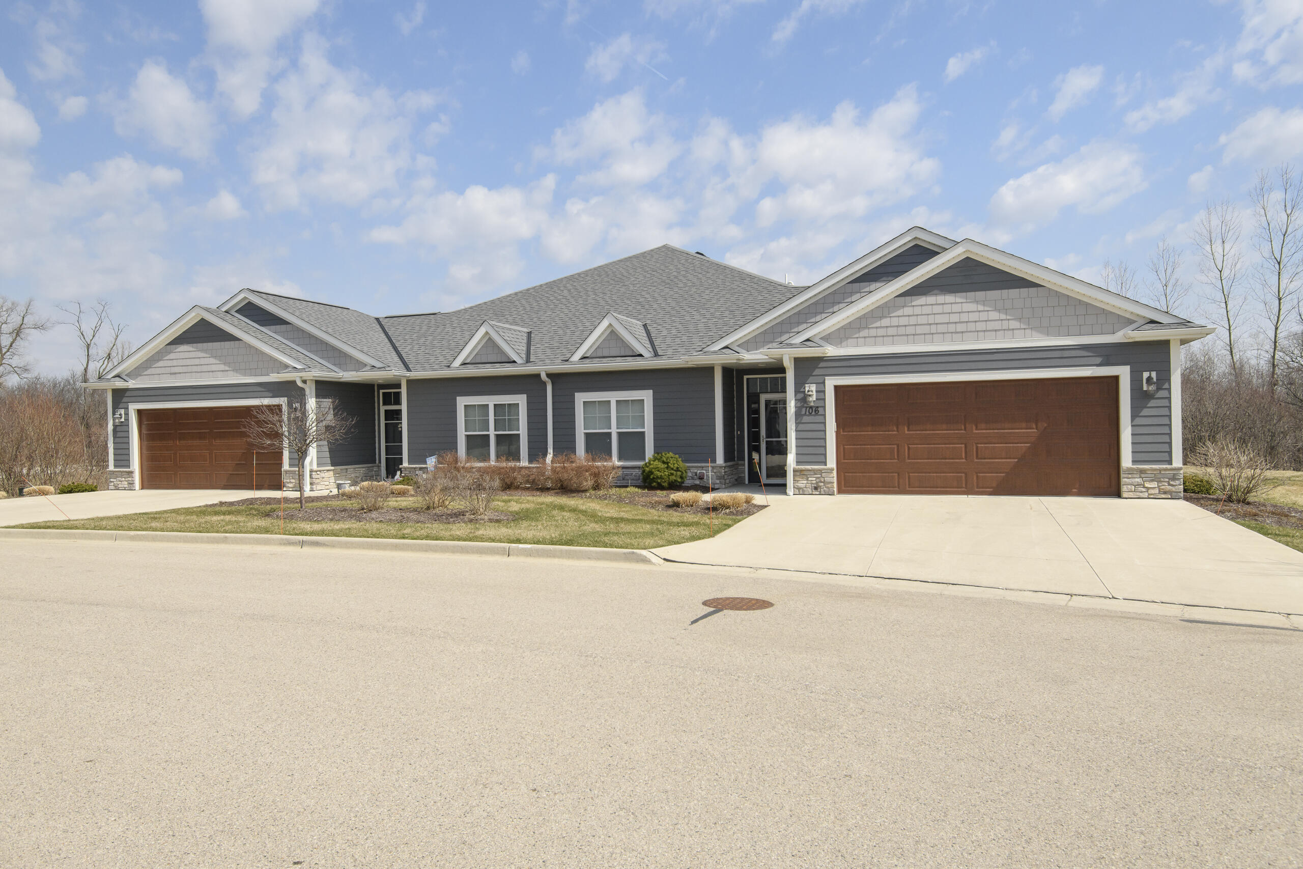 106 Phantom Lake Mukwonago, WI 53149 - Photo 1 of 49 106 Phantom Lake-1