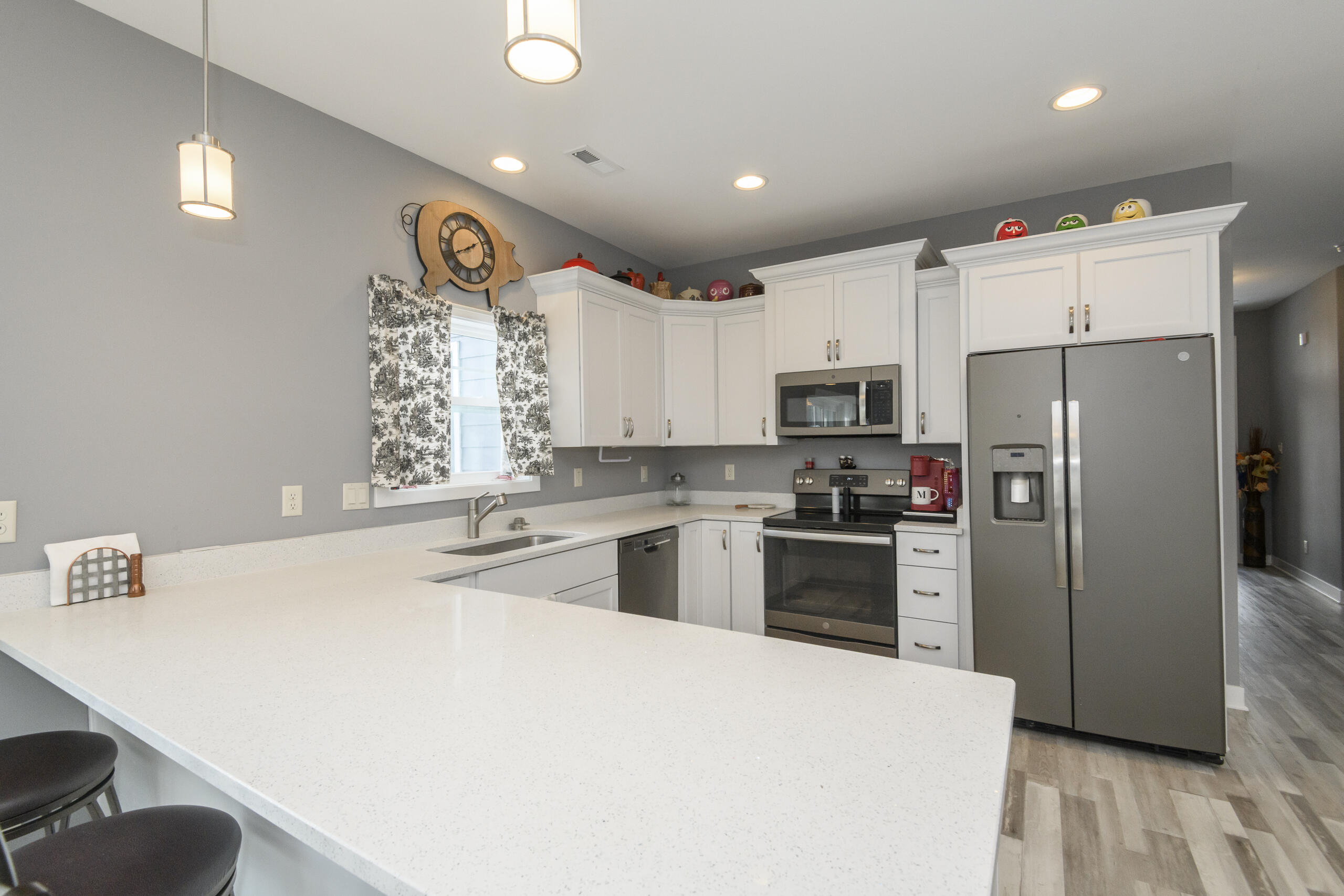 106 Phantom Lake Mukwonago, WI 53149 - Photo 13 of 50 106 Phantom Lake-23