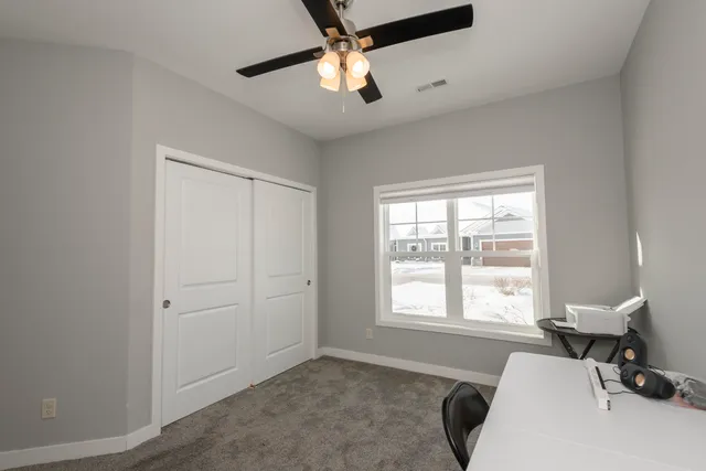 $469,900 | 106 Phantom Lake, Mukwonago, WI 53149