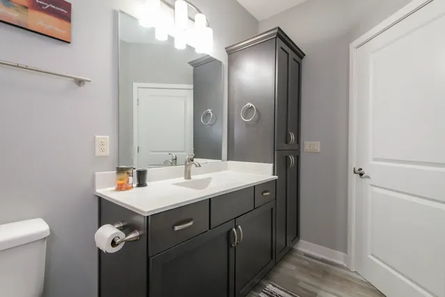 $469,900 | 106 Phantom Lake, Mukwonago, WI 53149