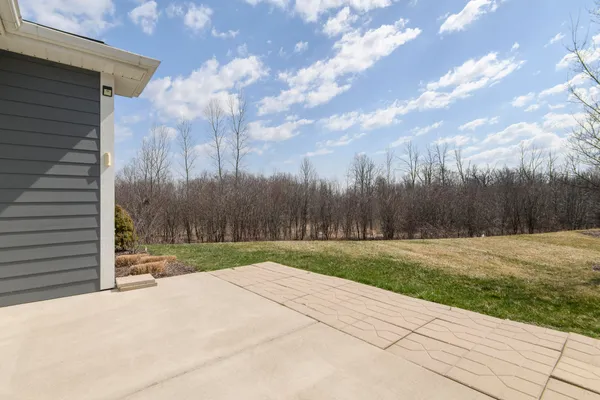 $459,900 | 106 Phantom Lake, Mukwonago, WI 53149