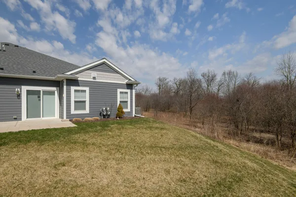 $459,900 | 106 Phantom Lake, Mukwonago, WI 53149