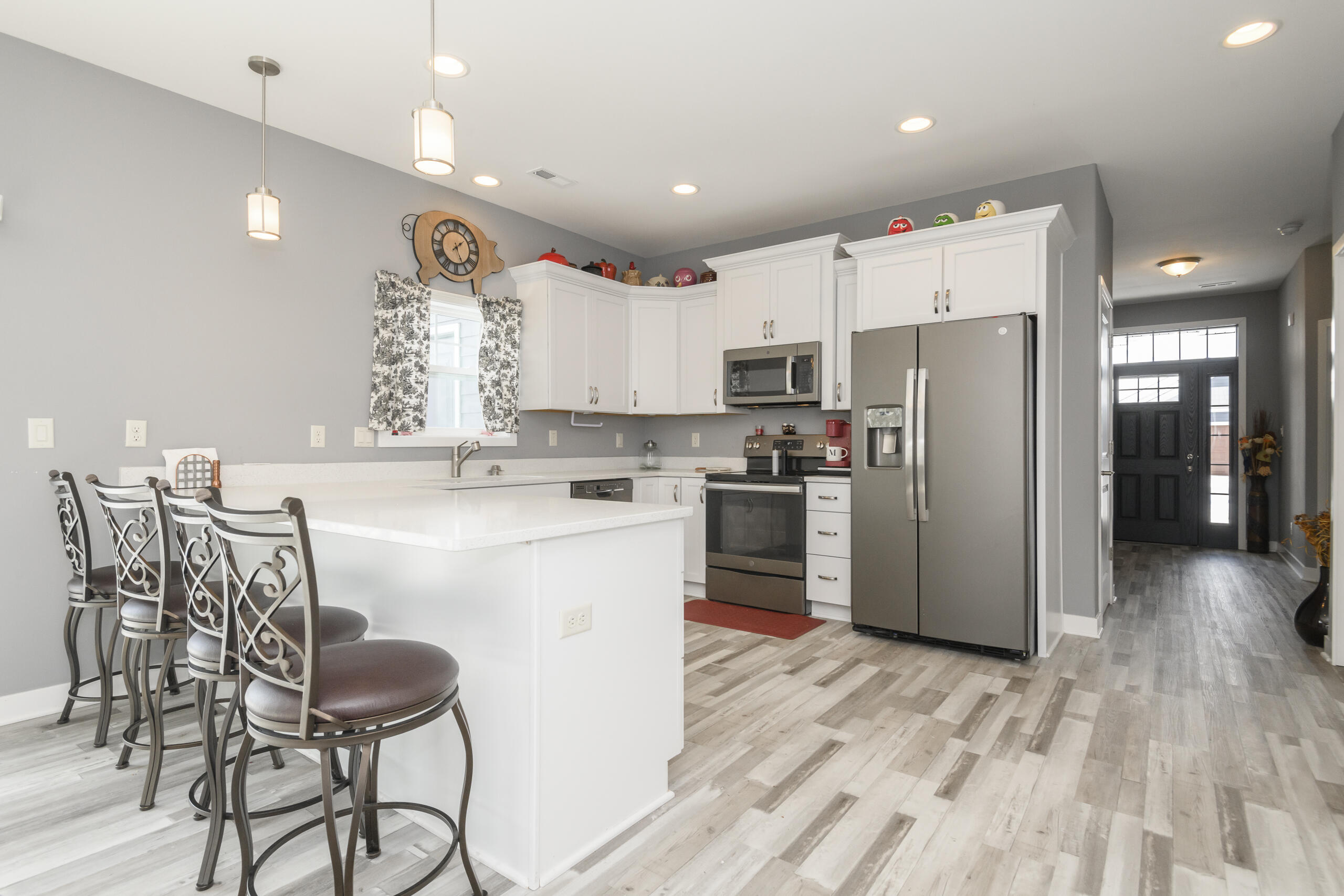 106 Phantom Lake Mukwonago, WI 53149 - Photo 8 of 50 106 Phantom Lake-18