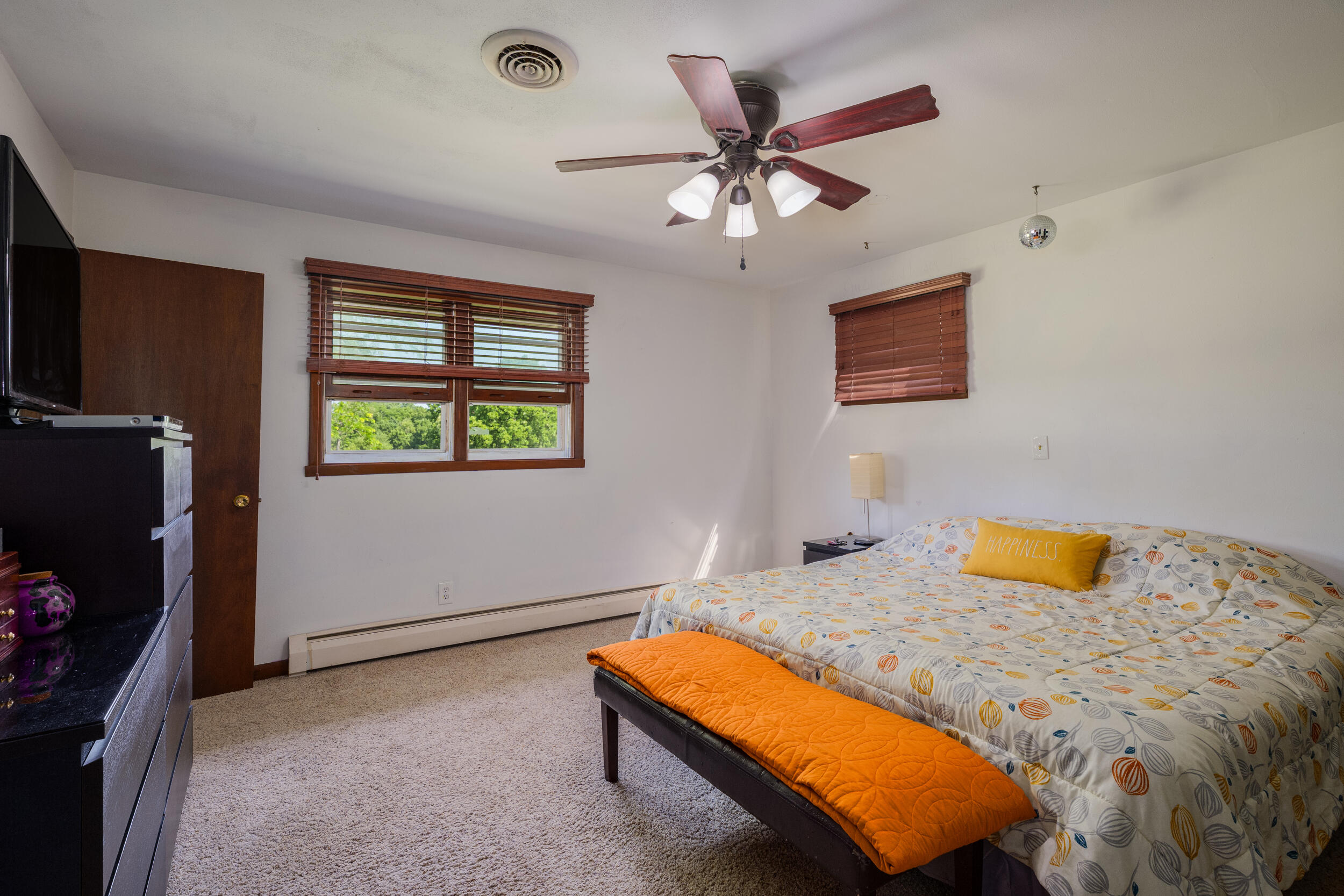 21200 82nd Street Bristol, WI 53104 - Photo 20 of 41 21200 82nd st-019