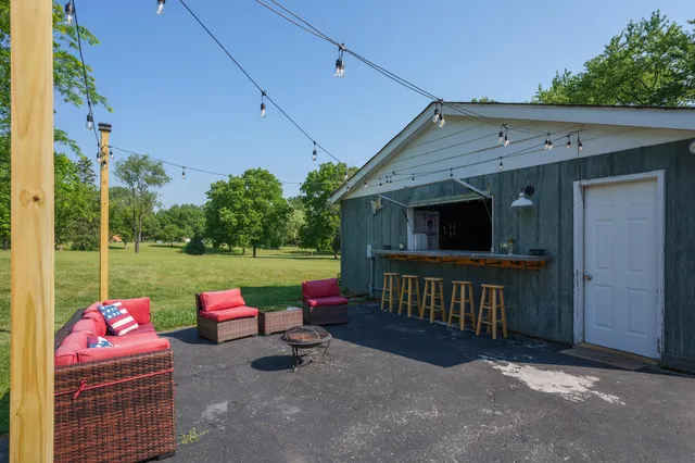 $549,900 | 21200 82nd Street, Bristol, WI 53104