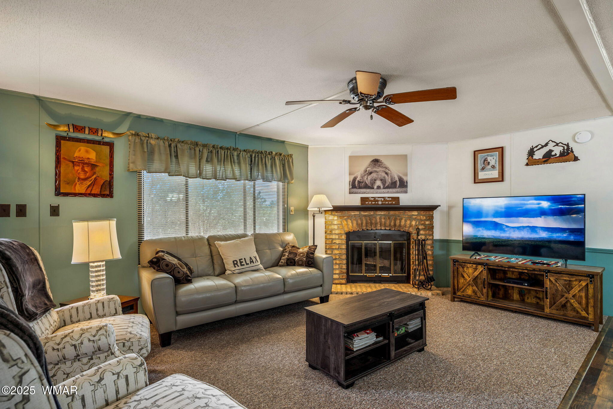 Bright and Spacious Great-Room Living Room with Cozy Fireplace for A Quiet Evening At Home.