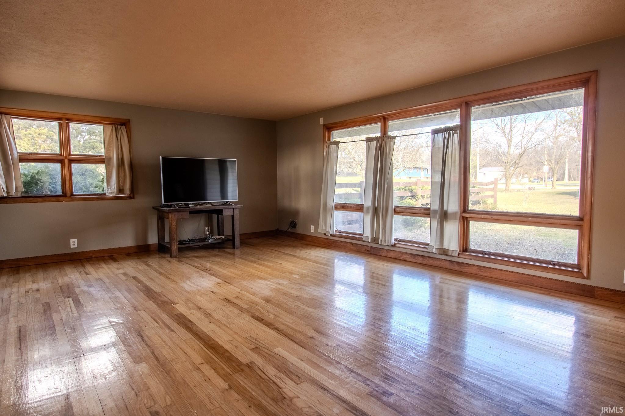 1204 East Culver Road Knox, IN 46534 - Photo 2 of 14 Gallery Image 2