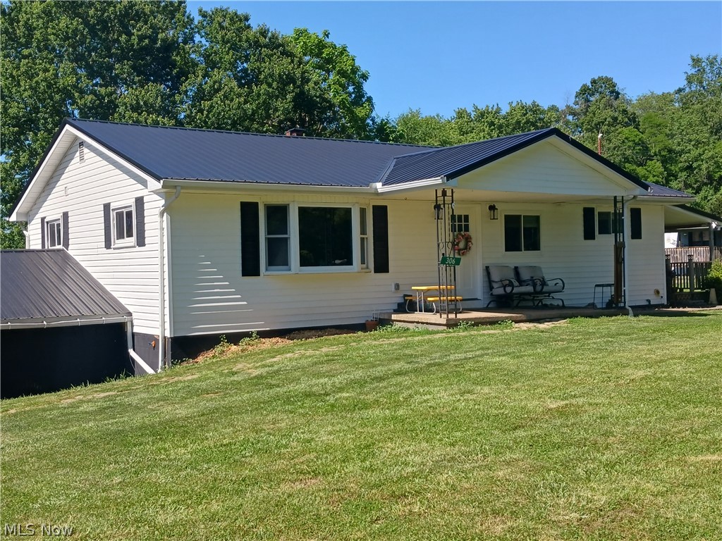 306 Barrett-South Road Vincent, OH 45784 - Photo 2 of 20