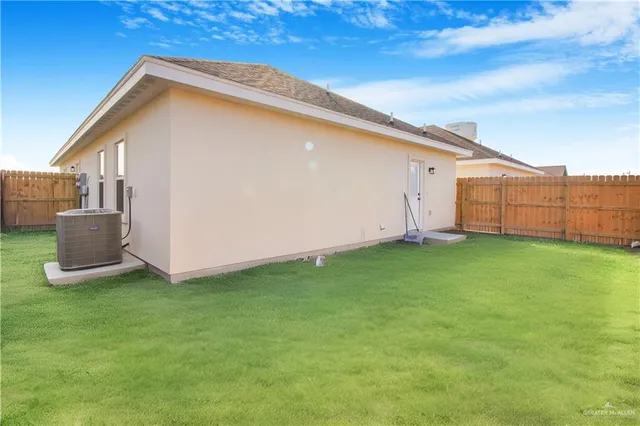 $975 | 3307 Aurora Lane, Unit D, Edinburg, TX 78542