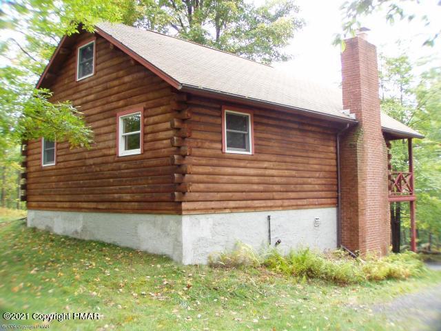301 Lookout Point Road Canadensis, PA 18325 - Photo 6 of 18 Back of house
