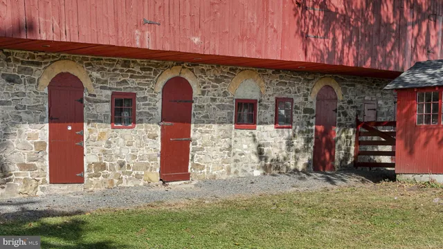 $750,000 | 1041 Reading Avenue, Boyertown, PA 19512