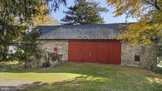 $750,000 | 1041 Reading Avenue, Boyertown, PA 19512